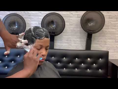 How to mold and style natural short hair.