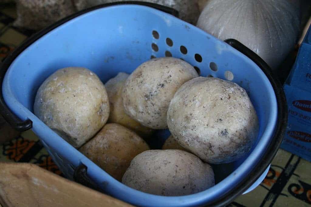 Derived from these shea nuts found in West Africa, shea butter is the secret behind many ladies curly hairdos, adding moisture and shine to your locks.