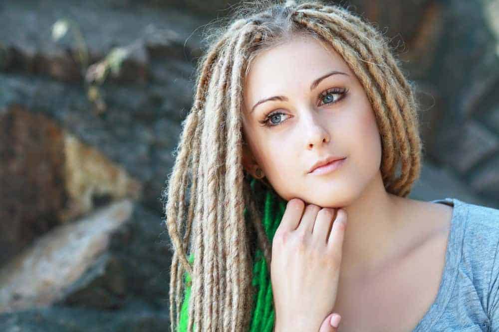 Pretty white girl wearing free long dreads on type 1 natural hair