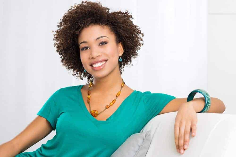 The Benefits of Neem Oil for Hair, Scalp, and Skin Conditions 2 The Benefits of Neem Oil for Natural Hair