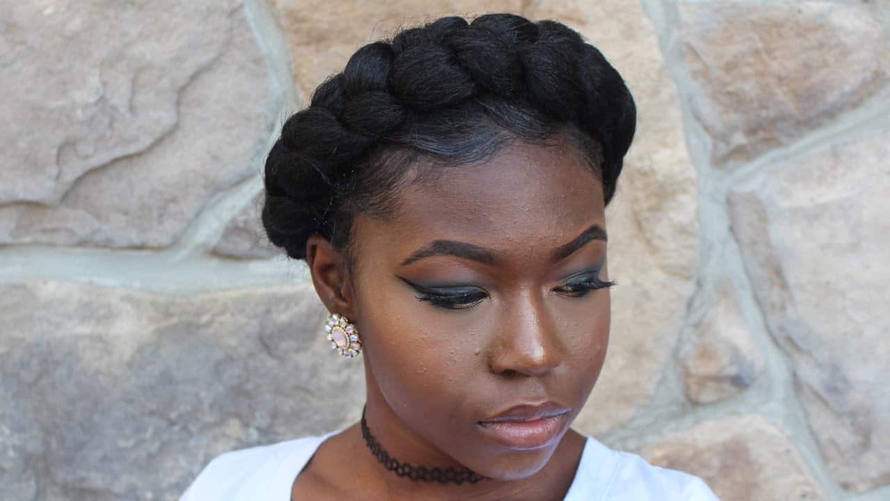 How to Do a Halo Braid on Natural Hair: Step-by-Step (DIY) Tutorial