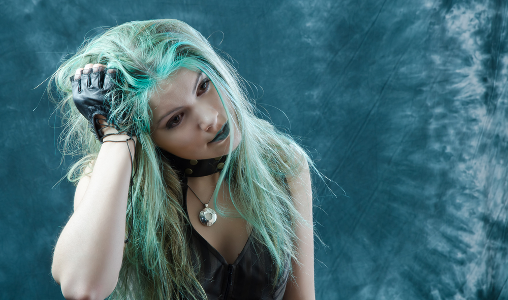 4. Tips for Preventing Blue Hair Dye from Turning Green - wide 2