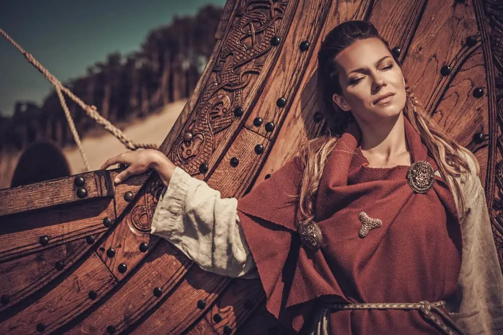 Did Vikings Have Dreads or Braids? Who Wore Dreadlocks First? 10 A beautiful Viking female with matted hair similar to the early Christians wore dreadlocks.