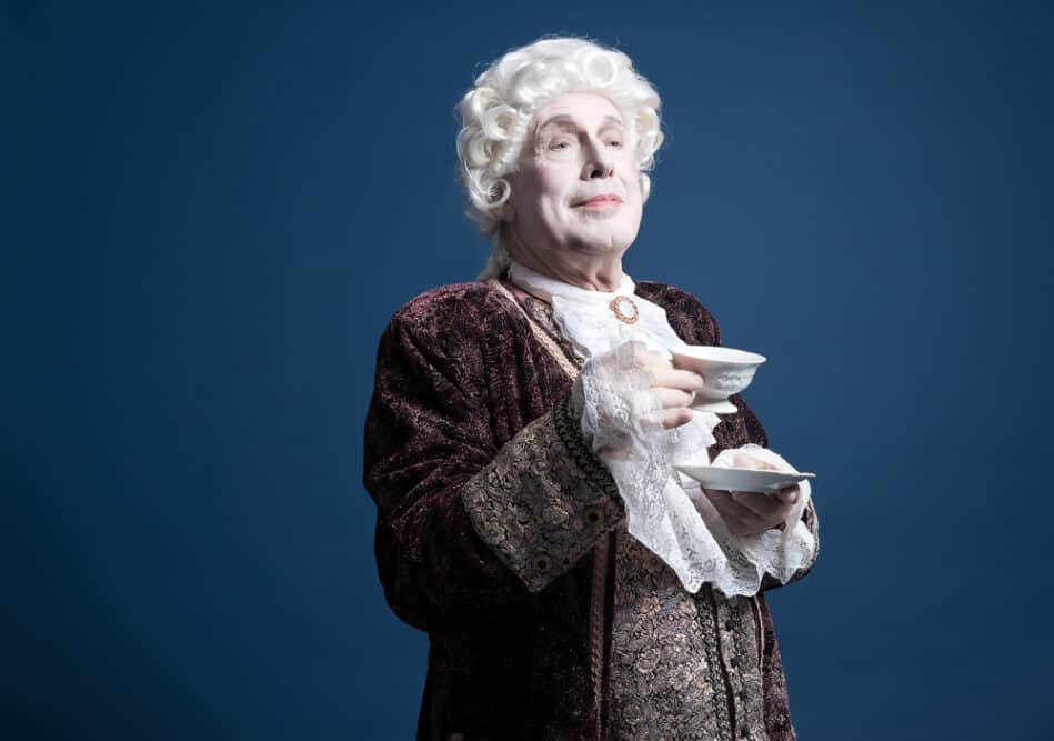 Why Did People Wear Powdered Wigs? Is Wig Powder Still Used?