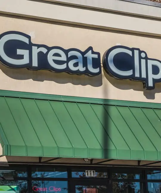 Each individual business location of Great Clips can be quickly noticed by the company's unique business brand.