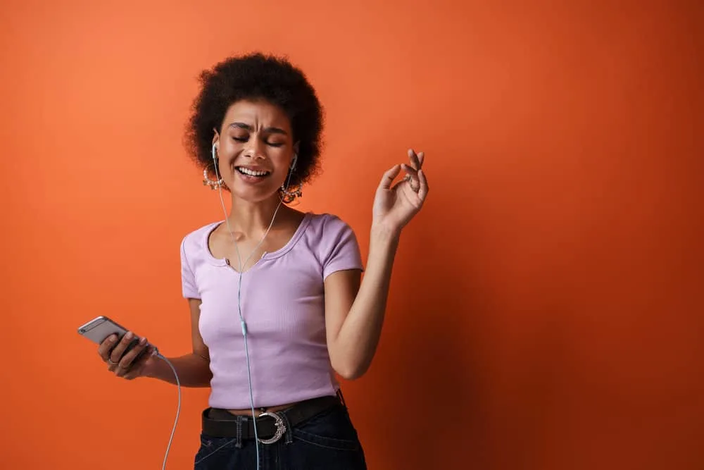 Does Olaplex Have Protein? How Much Protein Does It Have? 8 The term "natural hair" is often applied to ladies like this wearing a natural kinky short afro hairdo.