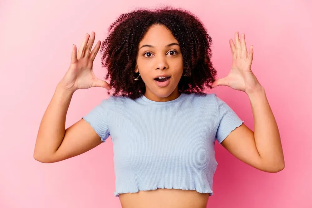 What Is 4A Hair? How To Take Care of It, Styles, and Products 10 A young adult female that's starting her natural hair journey has a kinky natural hair type.