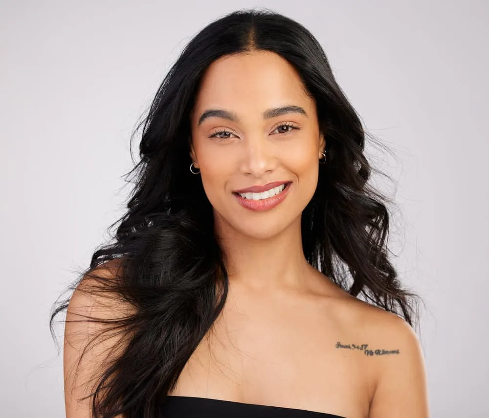 How Much Is a Keratin Treatment at a Salon for Short & Long Hair 3 A lady with hair shaft damage from using a keratin solution with sodium hydroxide and glyoxylic acid.
