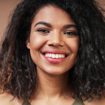 How to Get Curly Hair Back After Straightening It Too Much