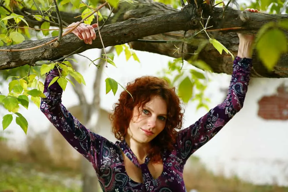 What Is 3A Hair? How To Take Care of It, Styles, and Products 15 A lady with a naturally curly hair type has been focusing on hair growth by using the CG method hair care routine.