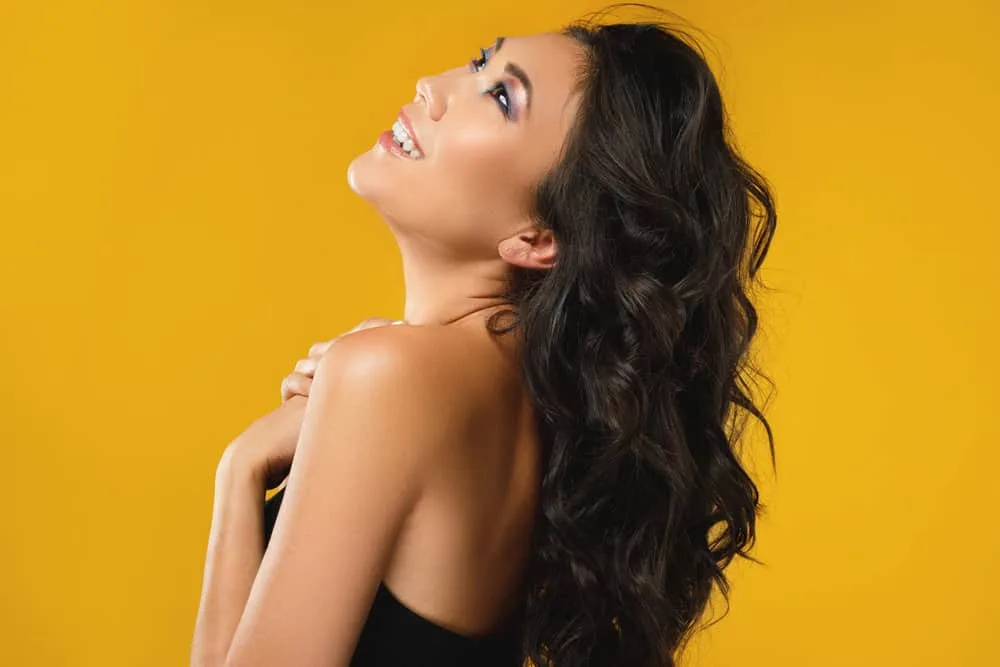 23 Best Hairstyles for Asian Women With Short, Medium & Long Hair 31 A lady wearing one of the most popular Asian hairdos inspired some of the most popular Asian celebrities.