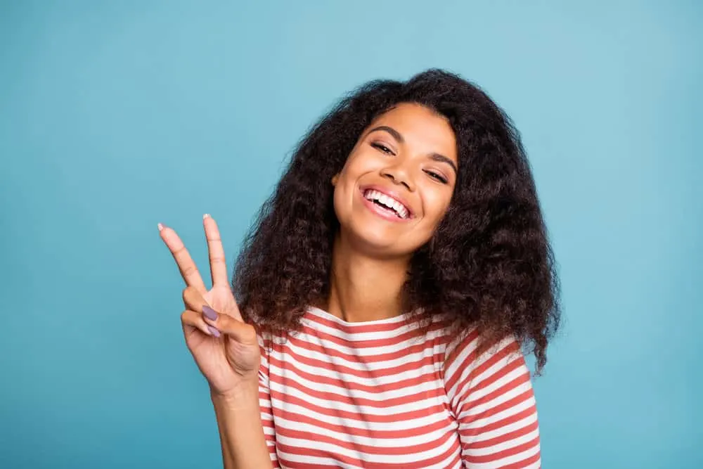 How Much Hair Is Cut Off in a Trim and Signs You Need a Trim 3 An attractive female with fine hair recently had a hair trim where the stylist cut approximately half an inch off the back.