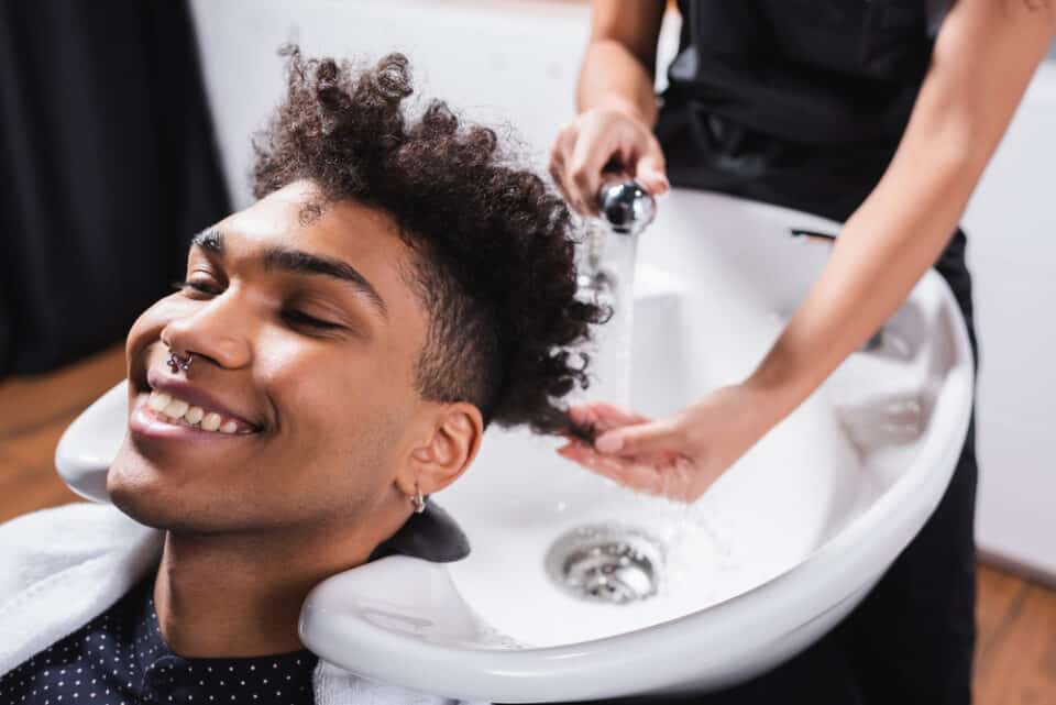 how-much-to-tip-for-a-haircut-at-a-salon-or-barbershop