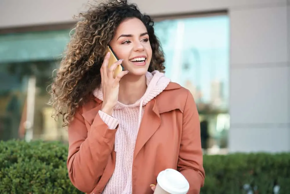 Should I Shampoo After Using a Hair Mask on My Hair? 5 A cute white girl with coarse hair is wearing an ombre hairstyle strengthened with a protein treatment.