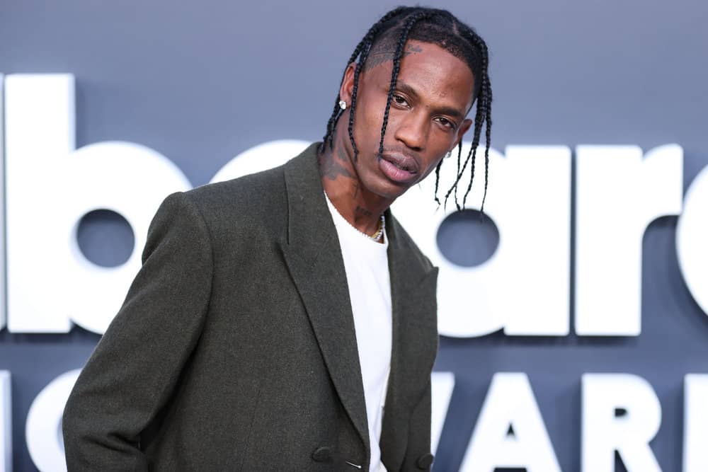 Travis Scott's Blue Hair: A Look at the Rapper's Iconic Hairstyle - wide 10