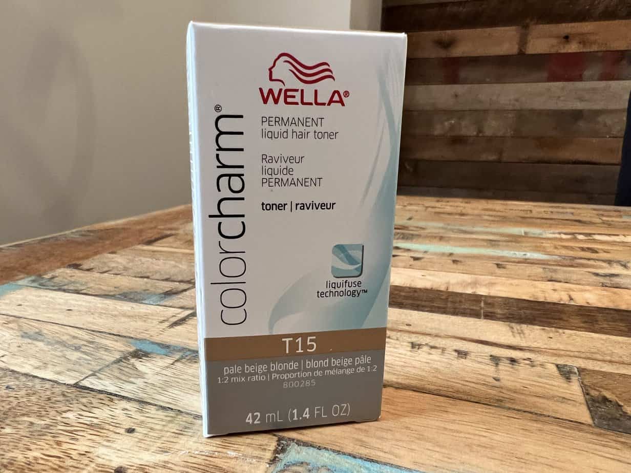 Wella T15 Pale Beige Blonde Color Charm Permanent Liquid Toner with Liquifuse Technology