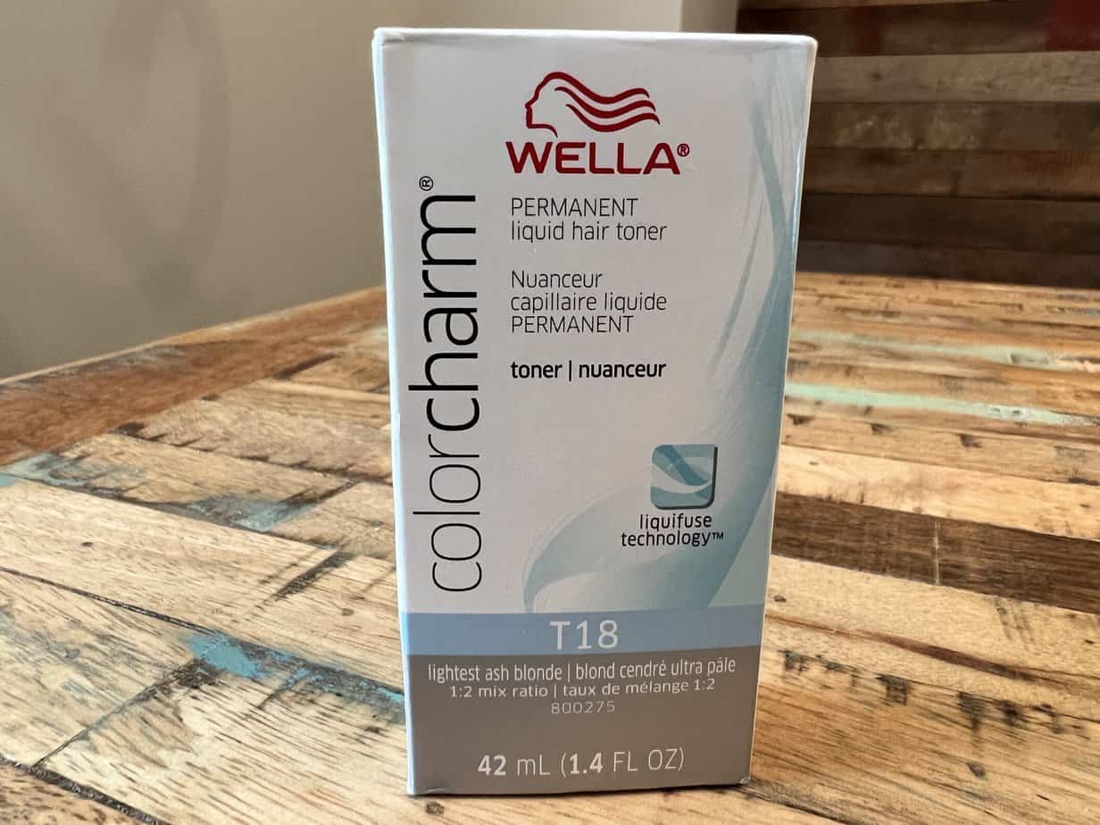 Wella T18 permanent liquid hair toner scaled