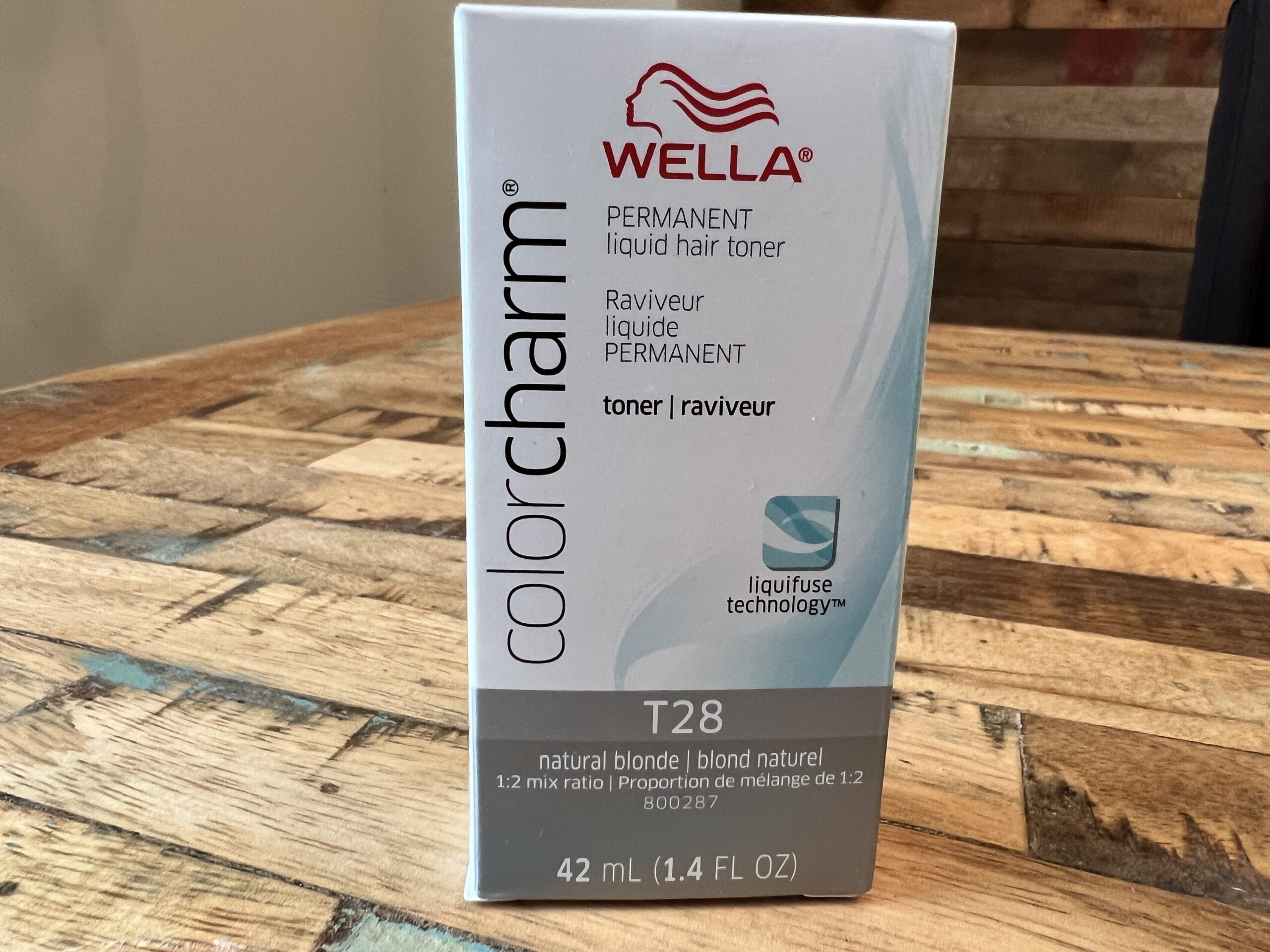 Wella T28 Natural Blonde Color Charm Permanent Liquid Hair Toner scaled