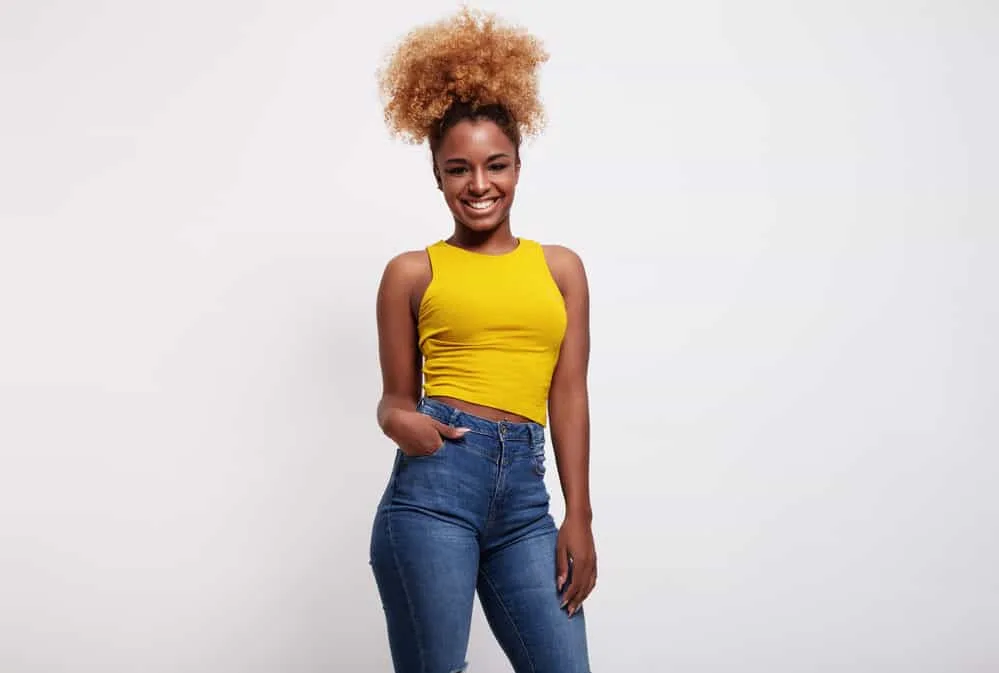 Pineapple Hair: How to Do a Pineapple Hairstyle on Curly Hair 5 A black female with medium hair length just learned how to do the pineapple method on her natural hair.