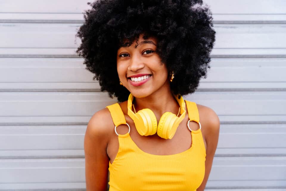 What Does Shampoo Do to Your Hair? How Does Shampoo Work?