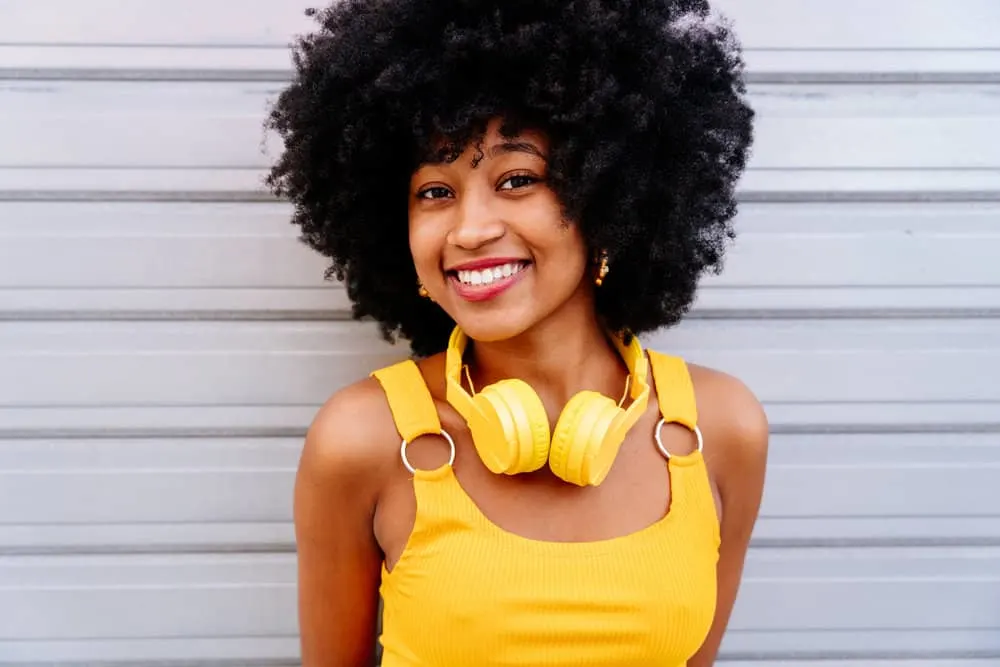 What Does Shampoo Do to Your Hair? How Does Shampoo Work?