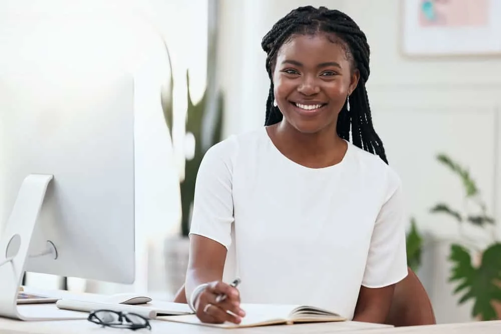 Do Knotless Braids Hurt? How to Make the Braids Hurt Less 5 Each braid is carefully installed using the knotless method, providing a neat and seamless finish that promotes healthy edges and less breakage.