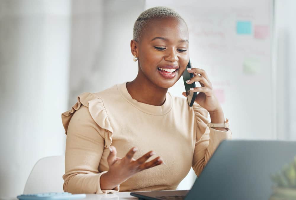 The African American beauty embraces a bold change by no longer wearing her hair dark, opting to wear her hair blonde, adding a touch of vibrancy to her natural darker shade.