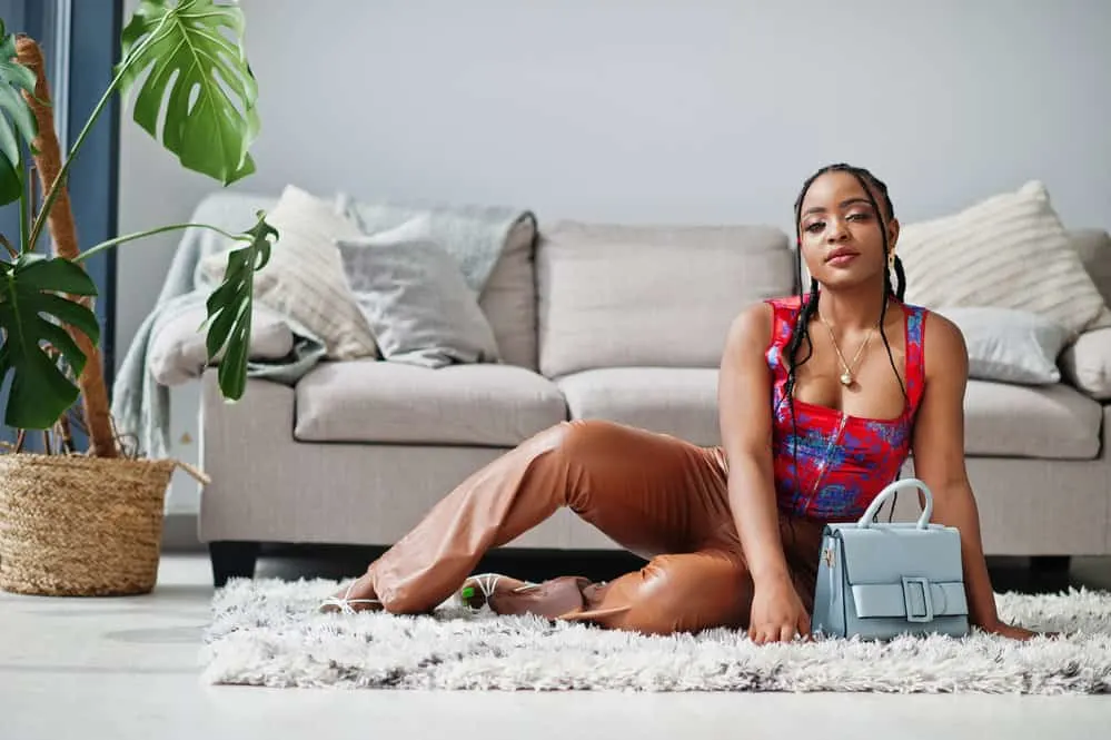 Do Cornrows Hurt? Why and How Long Do Cornrows Hurt? 5 To alleviate the tightness, she sprays a leave-in conditioner on her scalp, providing soothing moisture.