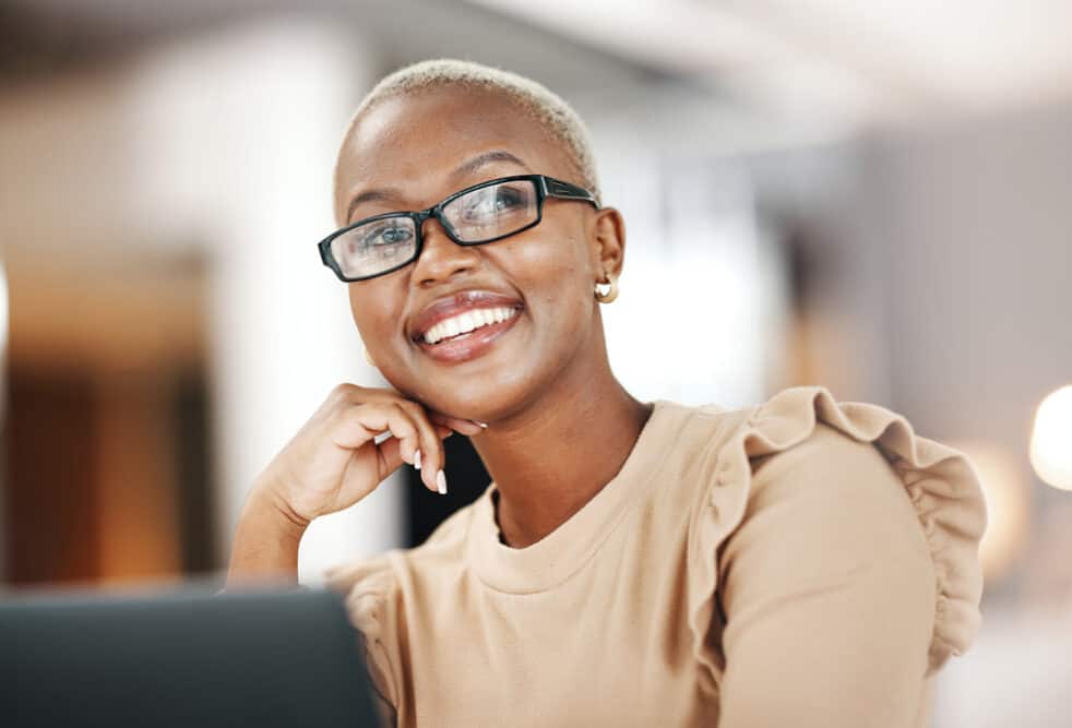 How to Go Back to Your Natural Hair Color After Dyeing Hair