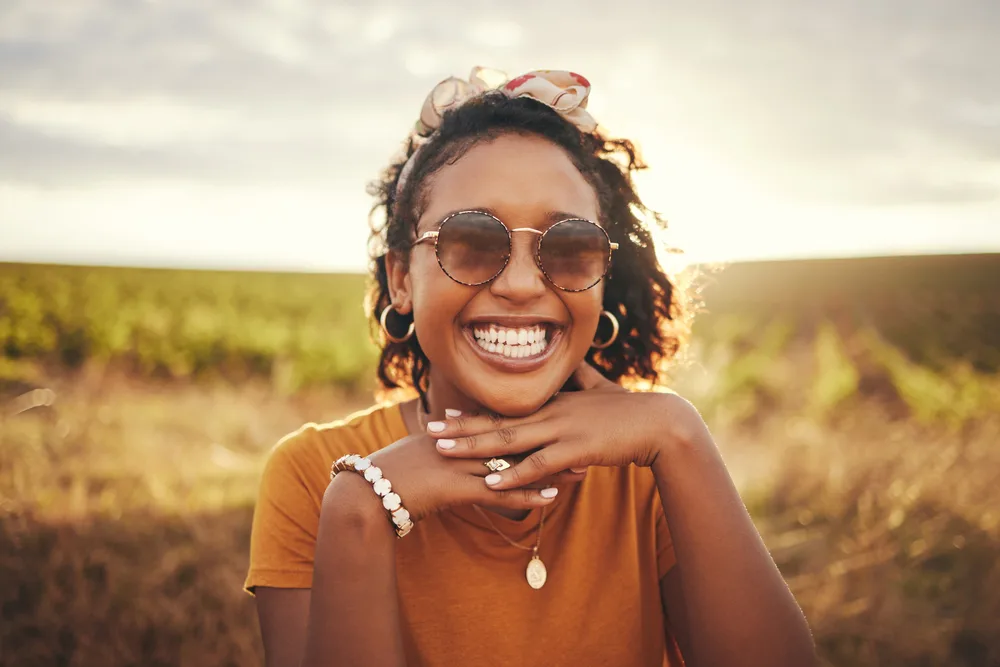 Is Cetyl Alcohol Bad for Hair? Are Other Hair Alcohols Good? 2 With her beautiful skin, the black woman opts for organic skincare and haircare products that are alcohol-free to avoid dryness or irritation.