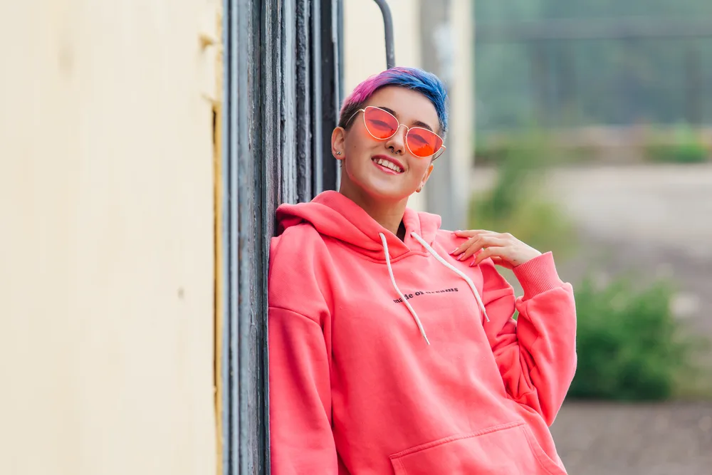 Enby Haircuts: 16 Cute Enby Haircut Styles for All Hair Types 22 With her textured, choppy layers, she effortlessly pulls off an androgynous bob hairstyle that suits her bold and adventurous personality.