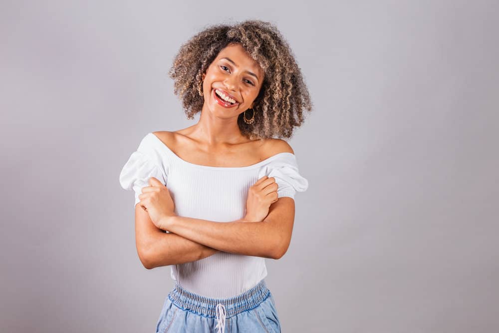 Her hair length and texture benefit from the nourishing effects of soap nuts, leaving her hair and scalp refreshed.