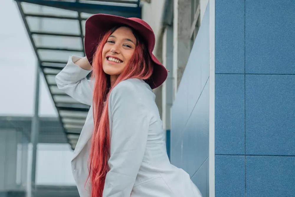 Aesthetic E-Girl Hair: Color Ideas, Hairstyles, and Haircuts 15 She showcases one of the best e-girl hairstyles, with her unique color choice and flawless execution.