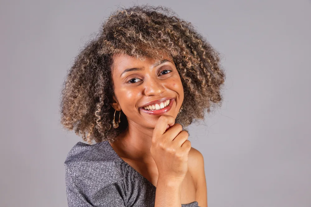 Hair Myths: Popular Myths Debunked with Hair Care Facts 4 Deep within the hair shaft, her natural oils work to nourish and protect her strands.