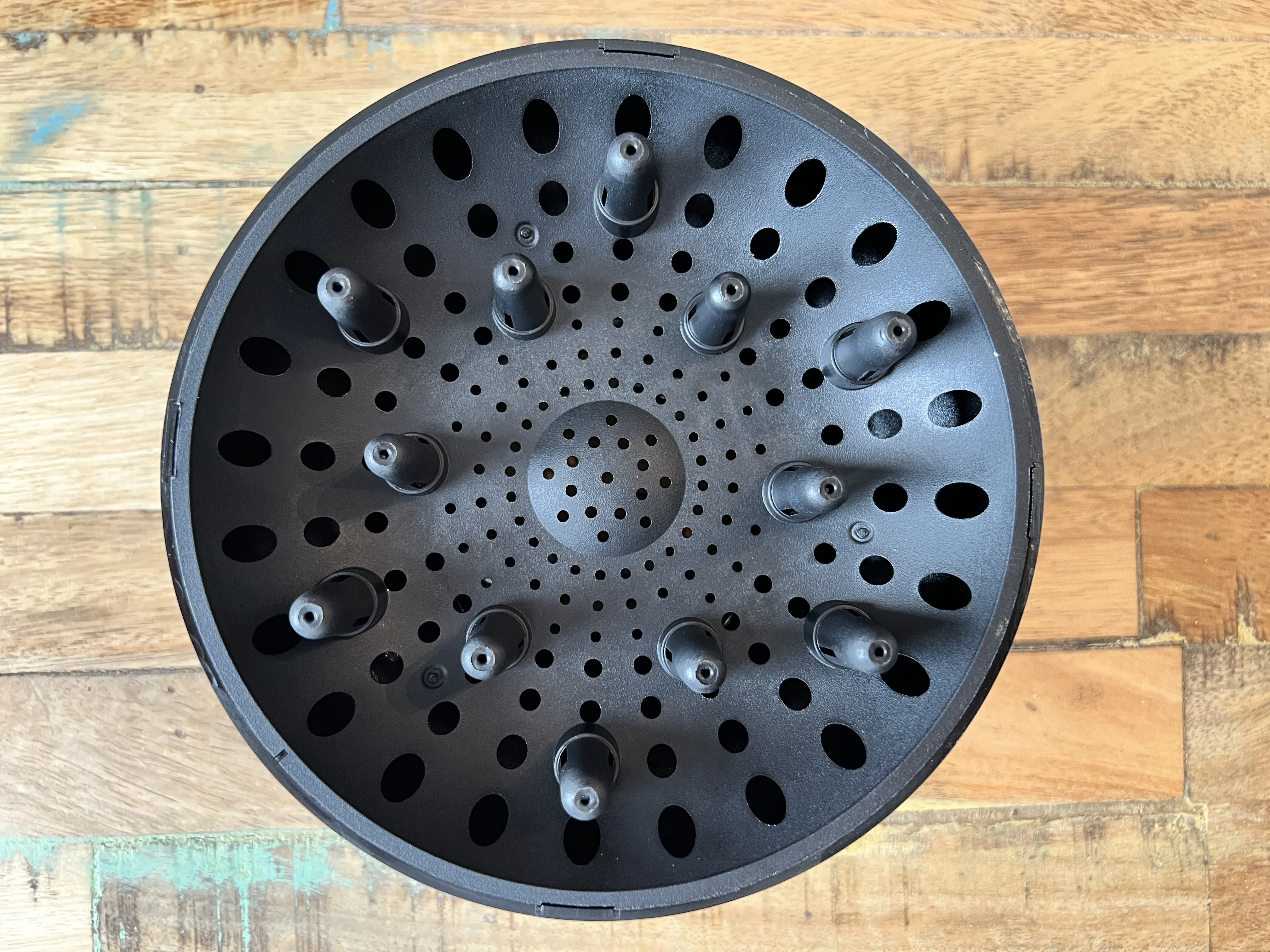 The Best Diffuser for Curly Hair to Transform Your Curls 13 Hairizone universal hair diffuser.