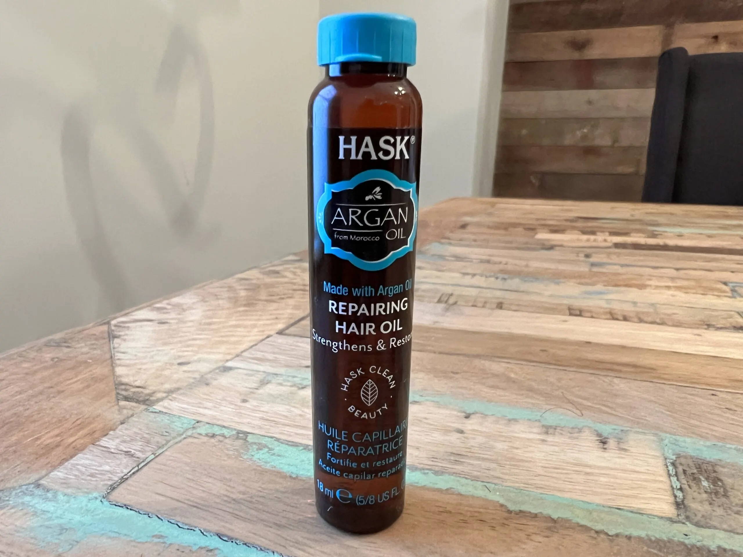 Castor Oil vs. Argan Oil for Hair: A Close Look at Both Oils 3 Hask Argan Oil from Morocco is a repairing hair oil that strengthens and restores